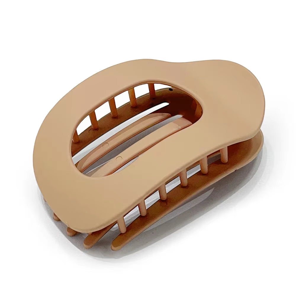Fashion Oval Hair Claw Clip for Women New Design Leopard Matte Curved Flat Styling Barrettes Acrylic Lying down Hair Accessories
