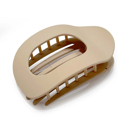 Fashion Oval Hair Claw Clip for Women New Design Leopard Matte Curved Flat Styling Barrettes Acrylic Lying down Hair Accessories